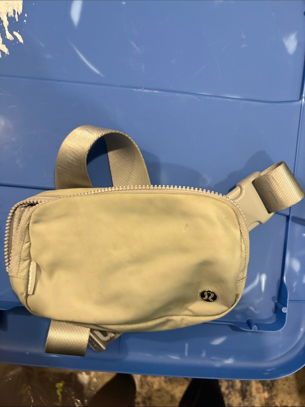 lululemon athletica Small Hip Pack in Light Beige